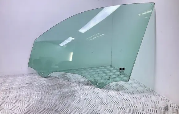 Audi Q3 8U Front door window glass four-door 8U0845201 AS2