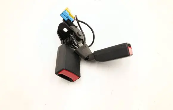 Mercedes-Benz A W176 Rear seatbelt buckle A1768600469