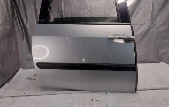 Peugeot 807 Rear door