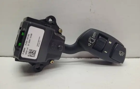 BMW 5 E60 E61 Wiper control stalk 6924107 SN90072060670025