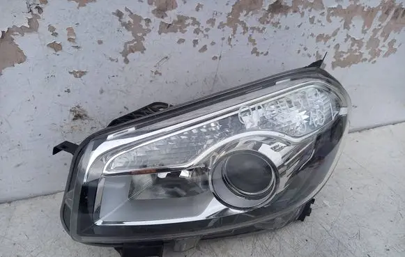 Nissan Qashqai Headlight/headlamp 1EL010335 26060BR0AA