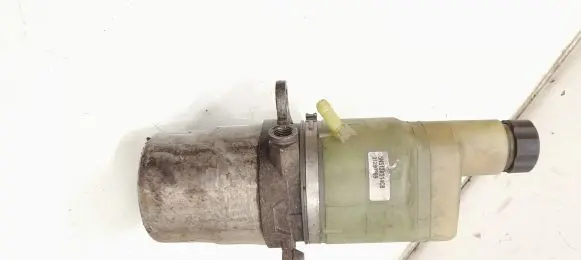 Volvo C30 Power steering pump 5N513K514CB