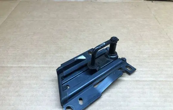 Audi A4 S4 B9 Engine bonnet/hood lock/latch loop/hook 8W0823185C