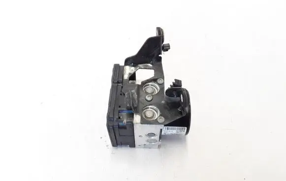 Volvo V70 ABS Pump 31329139