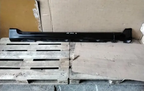 Volvo V70 Sill 39882943