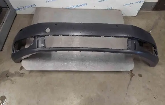 Volkswagen PASSAT B7 Front bumper 3AA807221