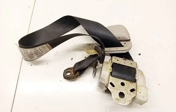 Toyota Corolla Verso AR10 Front seatbelt 