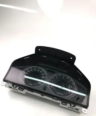 Volvo V70 Speedometer (instrument cluster) 31254535AA