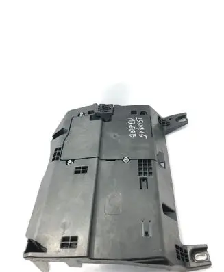 Mercedes-Benz EQB Fuse box cover A2475402406