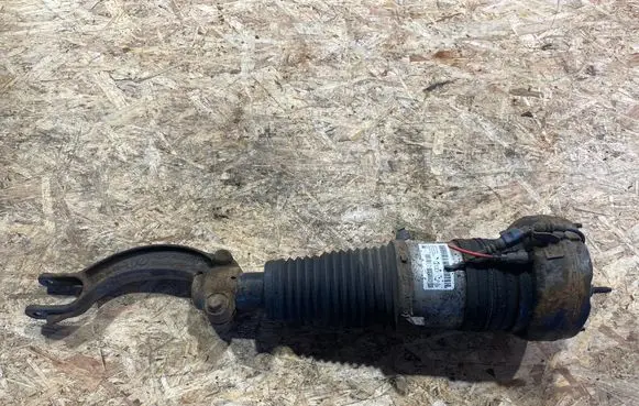 Audi A8 S8 D4 4H Front air suspension shock absorber 4H0616039