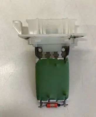 Peugeot 107 Heater blower motor/fan resistor