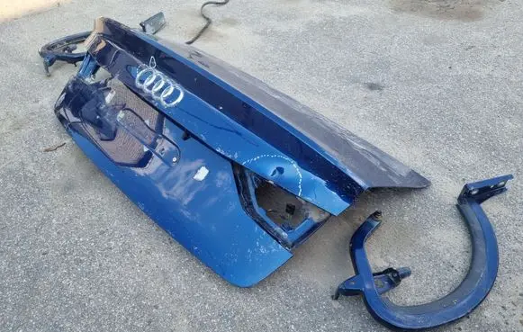 Audi A3 S3 8V Tailgate/trunk/boot lid 