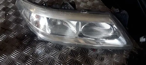 Renault Laguna II Headlight/headlamp 8200002847