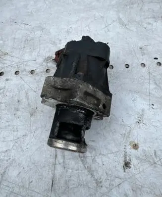 Opel Insignia A EGR valve 55566052
