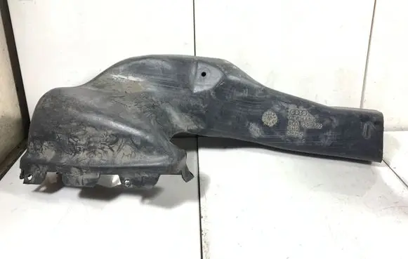 Audi A3 S3 8L Air intake duct part 8L0129602