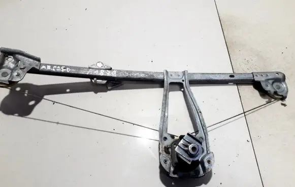 Mercedes-Benz C W202 Front door window regulator with motor 