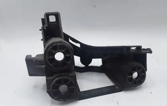 Citroen C5 Bumper support mounting bracket corner 9681049780 70100883