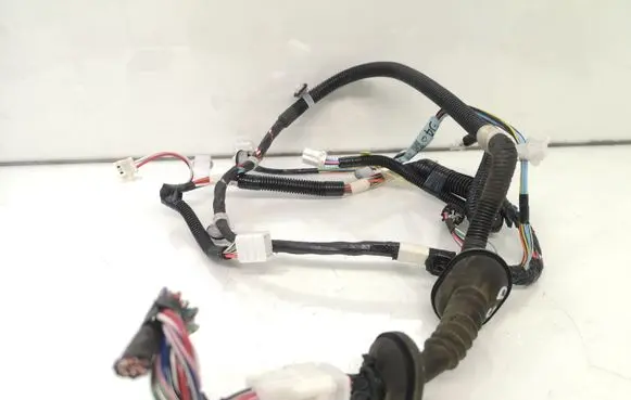 Lexus IS 220D-250-350 Rear door wiring loom 8215353040C4
