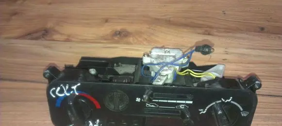 Mitsubishi Colt Climate control unit