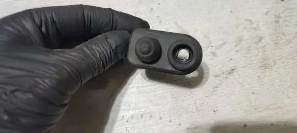 Mitsubishi ASX Front door sensor 