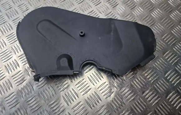 Volkswagen PASSAT B8 Timing belt guard (cover) 04L109107E