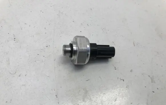 Toyota RAV 4 (XA50) Air conditioning (A/C) pressure sensor 9240 12F06B