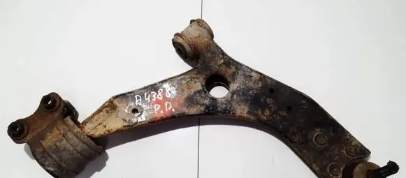 Ford Focus C-MAX Front lower control arm/wishbone