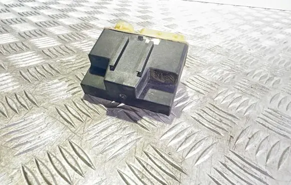 Citroen C4 Grand Picasso Glow plug pre-heat relay 9652021180