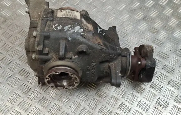 BMW X1 E84 Rear differential 7541580
