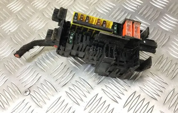 Mercedes-Benz E W238 Fuse module A2059067200