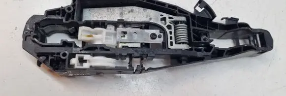 Peugeot 3008 II Front door exterior handle/bracket 9686433680