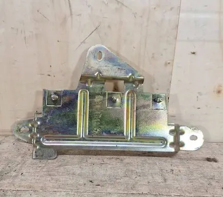 BMW 5 E39 Holder (bracket) 8368229 65128368229
