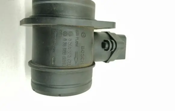 Skoda Octavia Mk2 (1Z) Mass air flow meter 0281002531 038906461B
