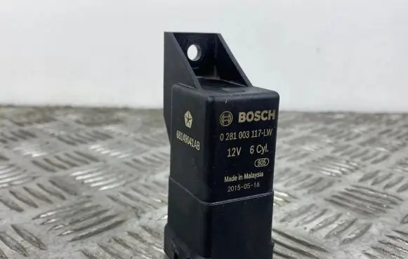 Jeep Grand Cherokee Glow plug pre-heat relay 68149041AB
