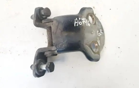 Volvo S40, V40 Rear door lower hinge sp5lwr
