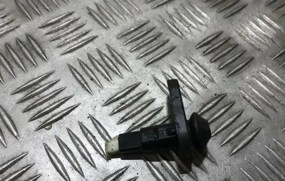 Toyota Avensis T250 Front door sensor 
