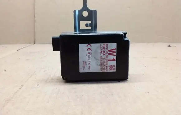 Toyota Prius+ (ZVW40) Tire pressure control unit 8976047021