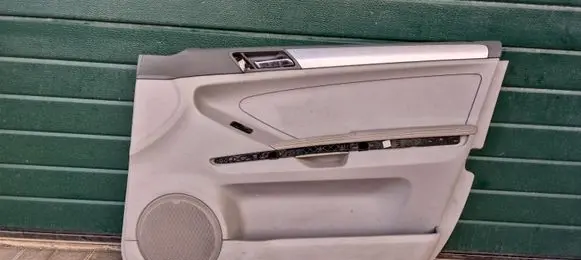 Mercedes-Benz ML W164 Front door card panel trim A1647201470