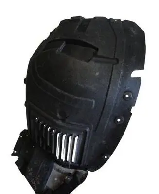 Front wheel arch liner splash guards
