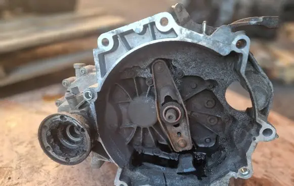 Skoda Fabia Mk1 (6Y) Manual 5 speed gearbox 02T301103M GSB