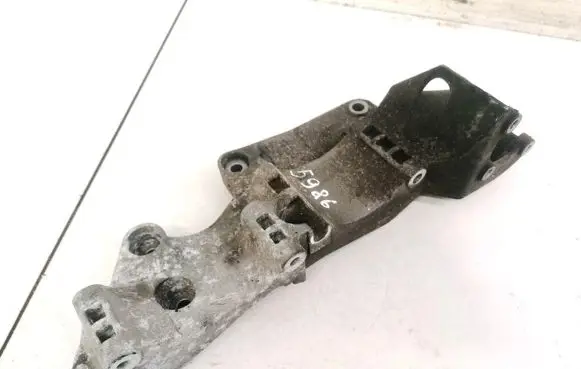 Volkswagen Sharan Engine mounting bracket 045903143C
