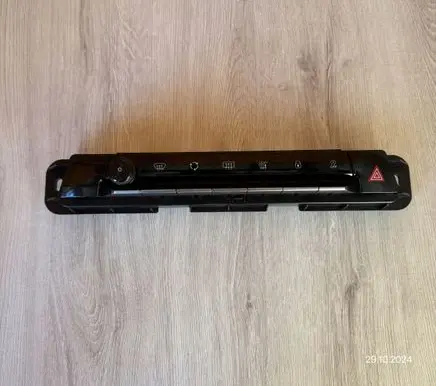 Citroen C5 Aircross Climate control/heater control trim 9828018177