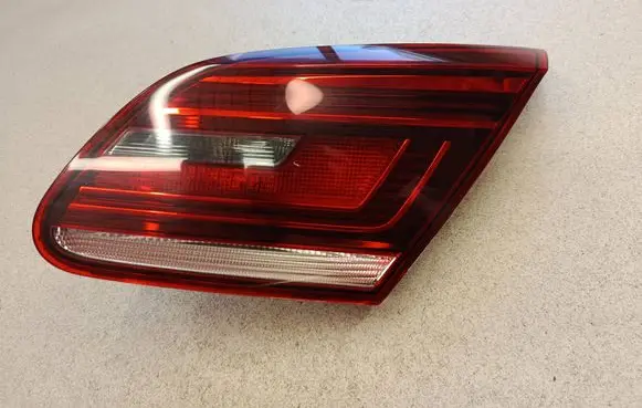 Volkswagen PASSAT CC Rear/tail lights 3C8945308S 180614