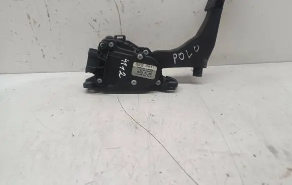 Volkswagen Polo Accelerator throttle pedal 6Q1721503B