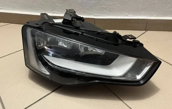 Audi A5 Headlight/headlamp 8T0941004BA