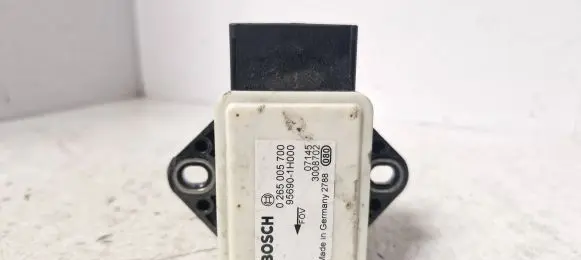 KIA Ceed ESP acceleration yaw rate sensor 956901h000