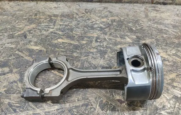 Cadillac SRX Piston with connecting rod 94L22
