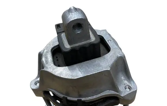 BMW X5 G05 Engine mount bracket 2987952