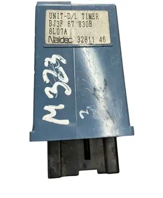 Mazda 323 F Door control unit/module BJ3F67830B 3281146 8L07A