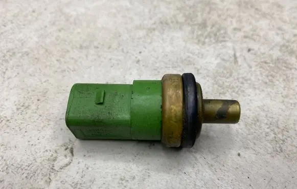 Audi A4 S4 B7 8E 8H Coolant temperature sensor 059919501A